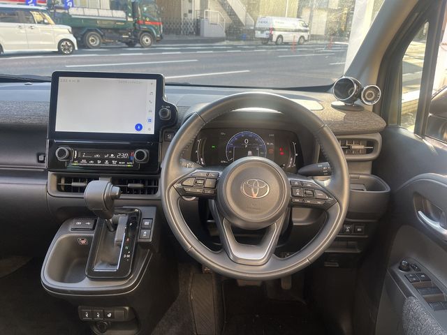 Toyota SIENTA 2022-09 186175-14