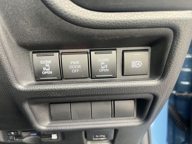 Toyota SIENTA 2022-09 186175-3