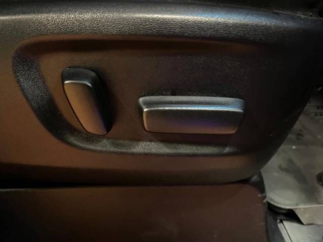 Toyota VELLFIRE 2015-06 21825-6