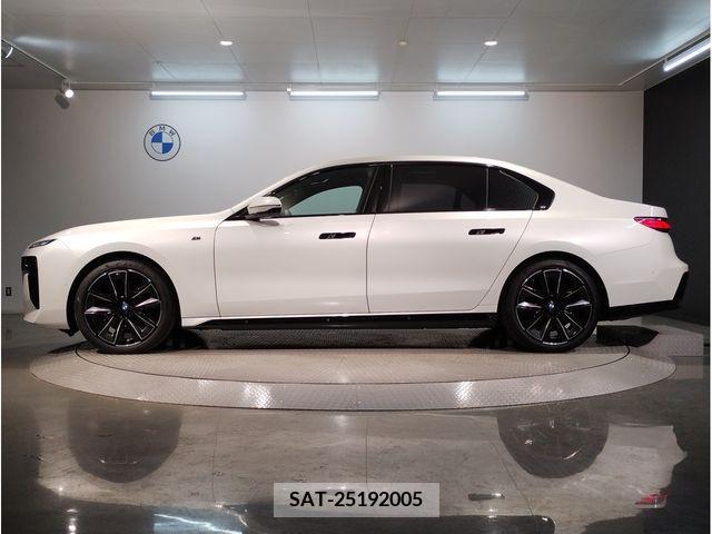 Bmw 7 SERIES 2022-12 207920-1