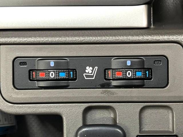Toyota PRADO 2023-01 188983-6