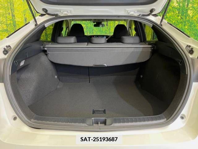 Toyota PRIUS 2015-12 345335-10