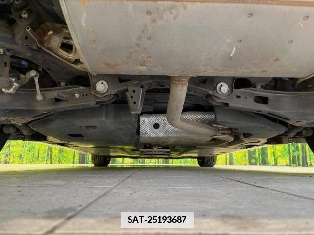 Toyota PRIUS 2015-12 345335-19