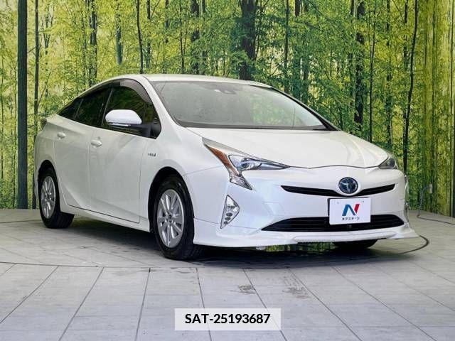 Toyota PRIUS 2015-12 345335-16