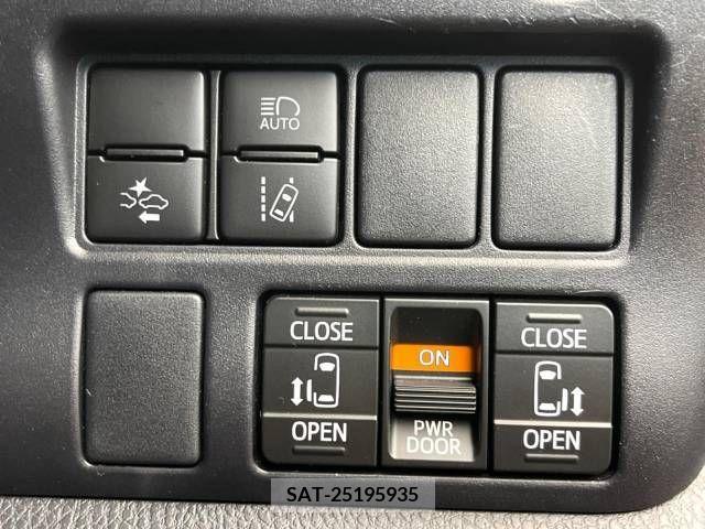 Toyota VOXY 2021-08 370494-5