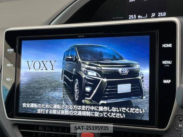 Toyota VOXY 2021-08 370494-3