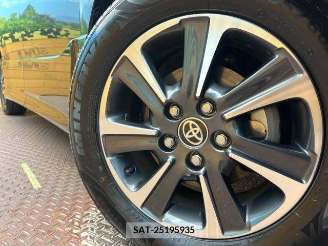 Toyota VOXY 2021-08 370494-13