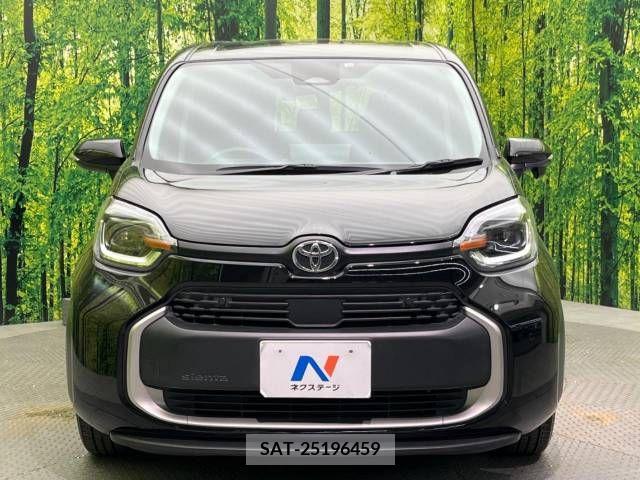 Toyota SIENTA 2022-10 337079-14