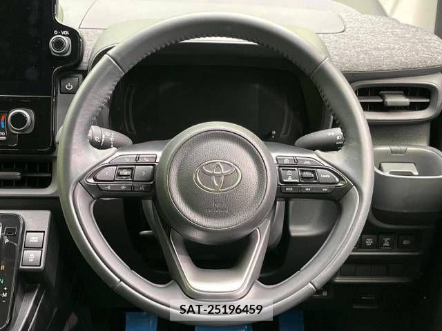 Toyota SIENTA 2022-10 337079-11