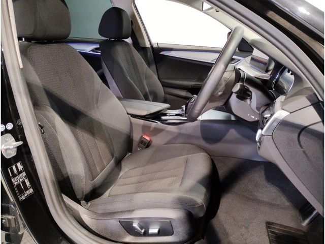 Bmw 5 SERIES 2017-11 196027-10