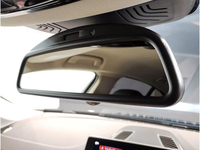 Bmw 5 SERIES 2017-11 196027-22