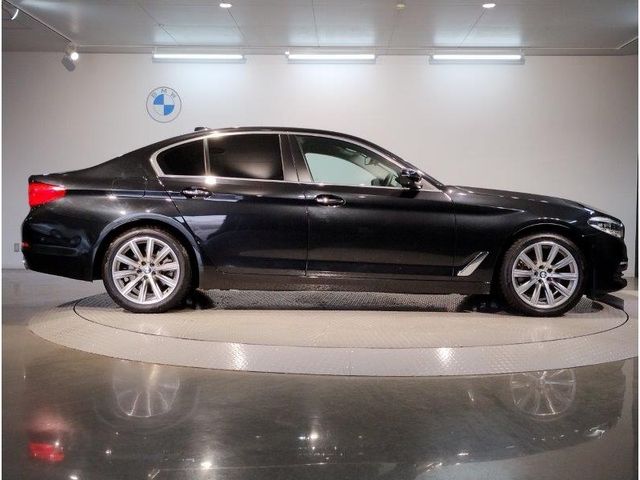 Bmw 5 SERIES 2017-11 196027-3