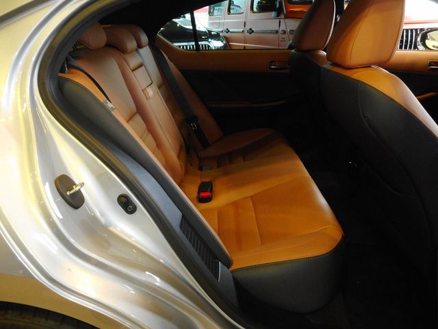 Lexus IS 2021-12 23491-23