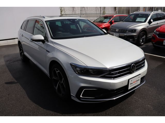 VolksWagen PASSAT 2022-04 7457-0