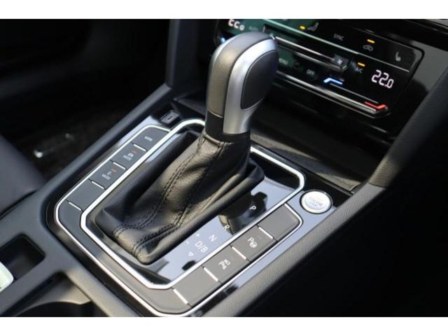 VolksWagen PASSAT 2022-04 7457-20