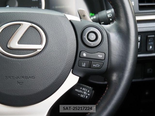 Lexus CT 2018-03 215688-16
