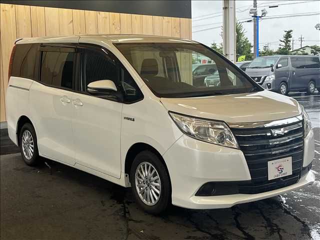 Toyota NOAH HYBRID 2014-05 12603-15