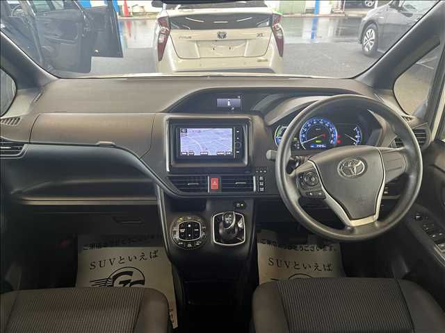Toyota NOAH HYBRID 2014-05 12603-1