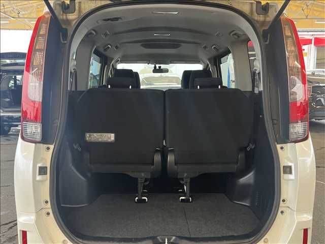 Toyota NOAH HYBRID 2014-05 12603-17