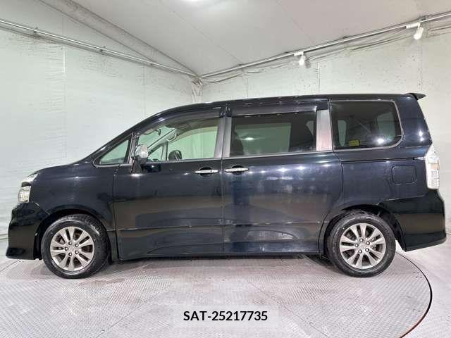 Toyota VOXY 2010-10 321316-11
