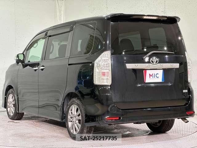 Toyota VOXY 2010-10 321316-10