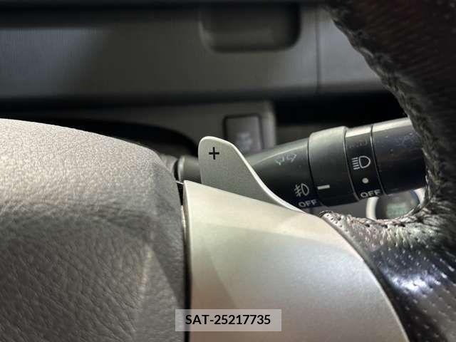Toyota VOXY 2010-10 321316-17