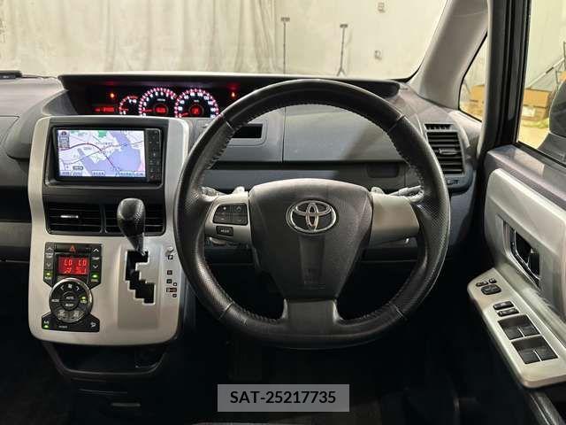 Toyota VOXY 2010-10 321316-13