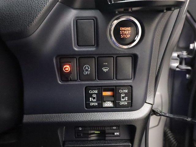 Toyota VOXY 2014-12 18386-12
