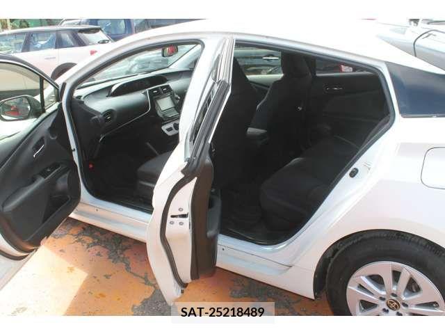 Toyota PRIUS 2017-09 211968-9