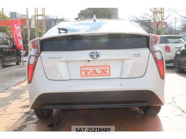 Toyota PRIUS 2017-09 211968-11