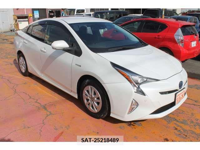 Toyota PRIUS 2017-09 211968-4