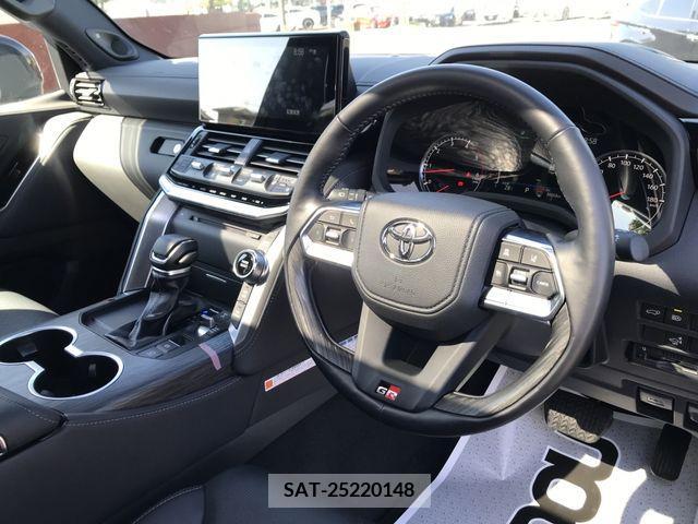 Toyota LAND CRUISER 2022-03 274627-10