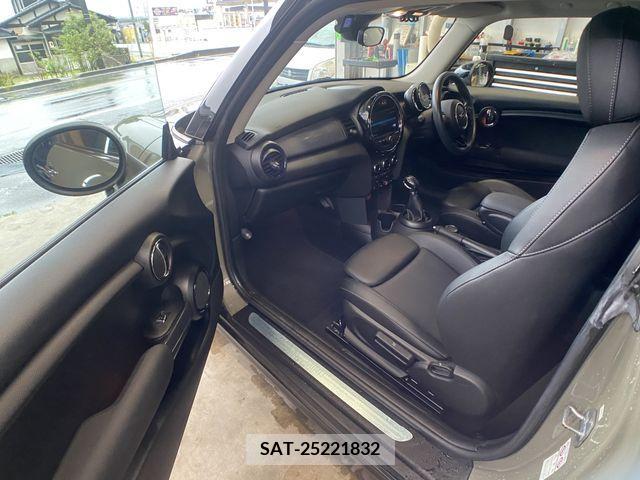 Bmw MINI 2019-06 330943-24