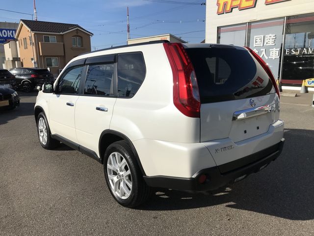Nissan X-TRAIL 2013-10 20350-9