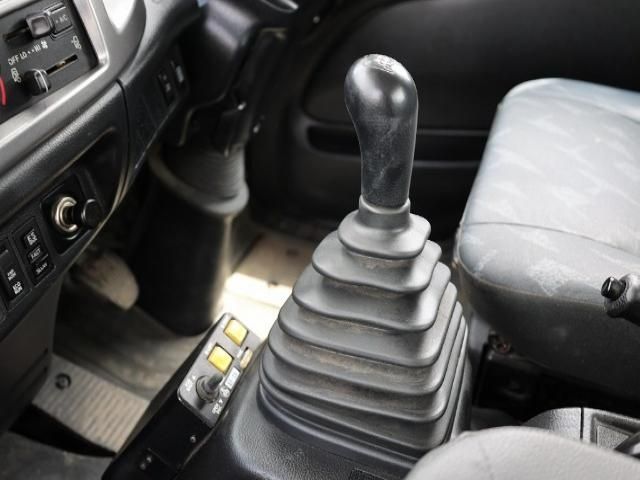 Hino RANGER 2014-03 11339-7