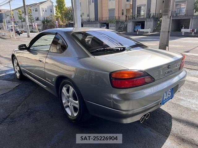 Nissan SILVIA 2000-05 202629-2