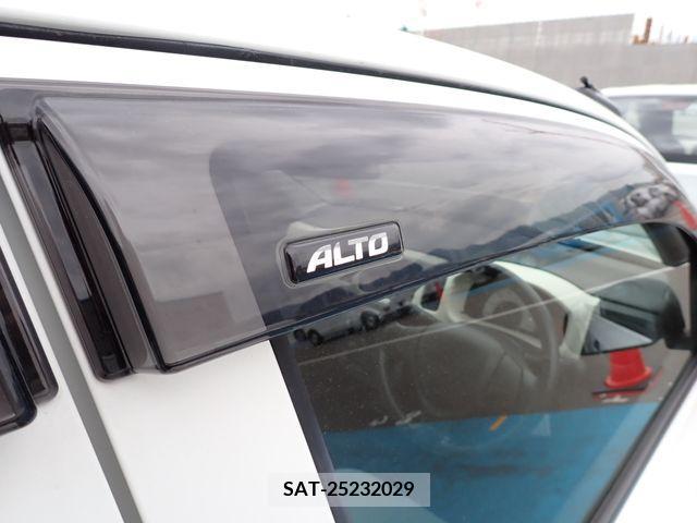 Suzuki ALTO 2017-02 305035-16