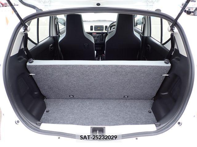 Suzuki ALTO 2017-02 305035-12