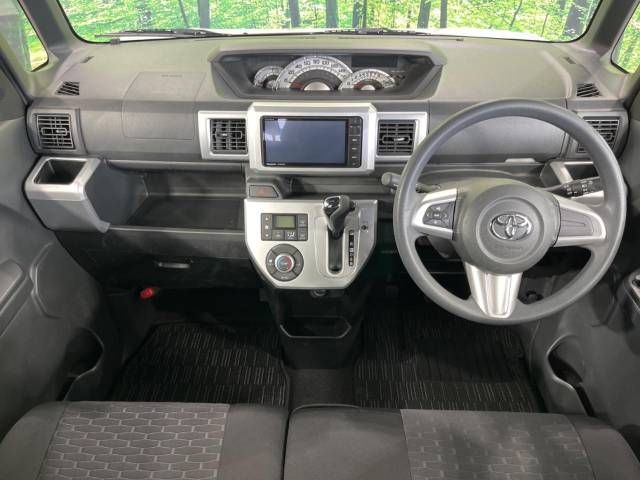 Toyota Pixis Mega 2016-02 28026-1