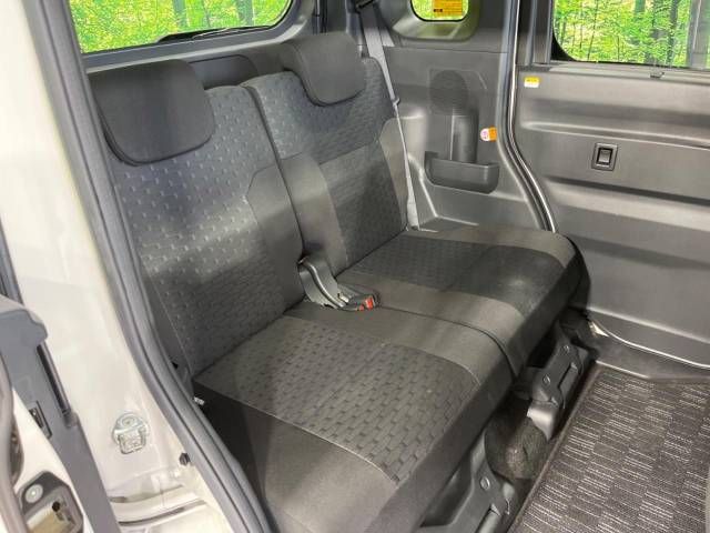 Toyota Pixis Mega 2016-02 28026-10