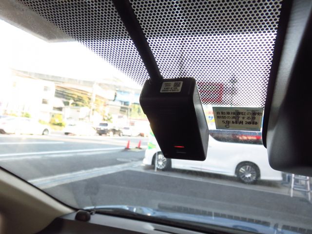 Toyota SIENTA 2018-11 13708-25