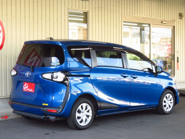 Toyota SIENTA 2018-11 13708-3