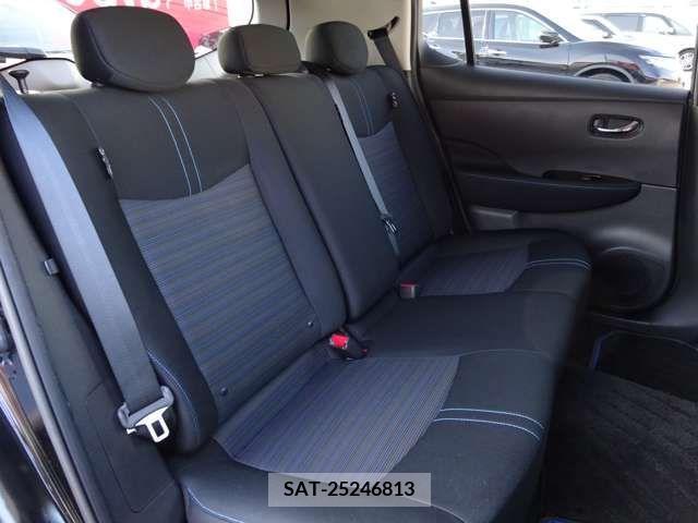 Nissan LEAF 2019-03 276056-8