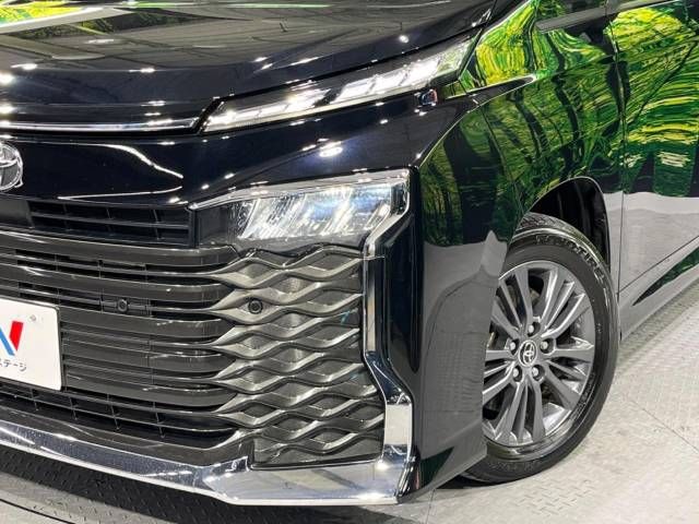 Toyota VOXY 2023-03 180569-13