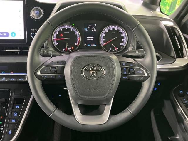 Toyota VOXY 2023-03 180569-12
