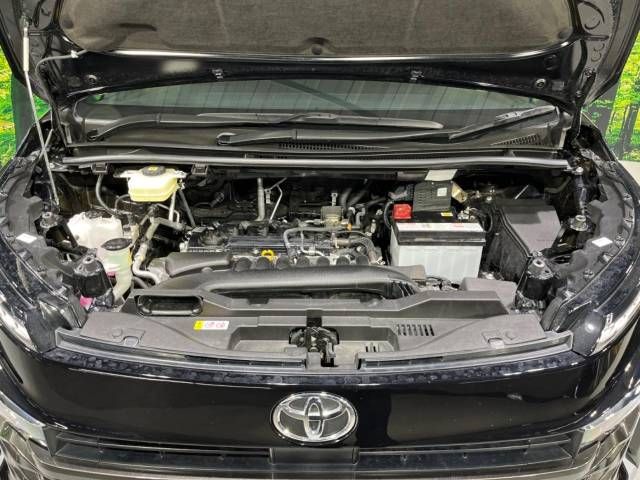 Toyota VOXY 2023-03 180569-19