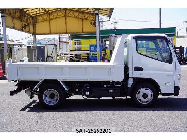 Mitsubishi CANTER 2023-08 263511-4