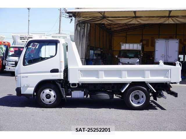 Mitsubishi CANTER 2023-08 263511-2