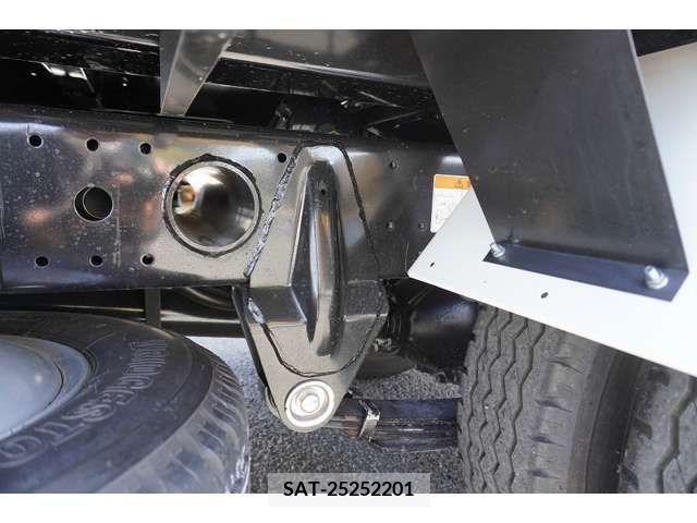 Mitsubishi CANTER 2023-08 263511-9