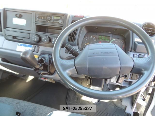 Mitsubishi CANTER 2015-11 332969-16